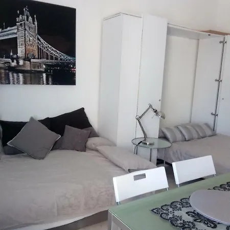 Studio On The River Thames * London