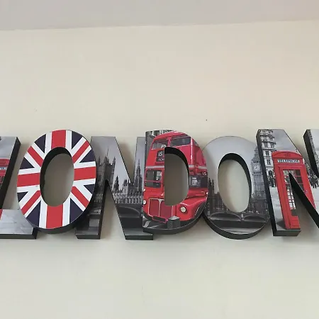 Metro Central Heights Ap256 * London