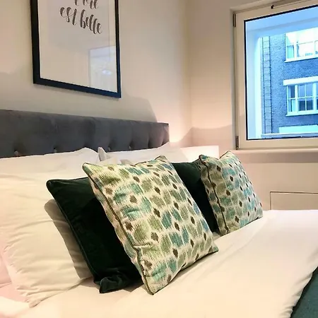 Apartment Stylish Apartments In Victoria & Westminster London