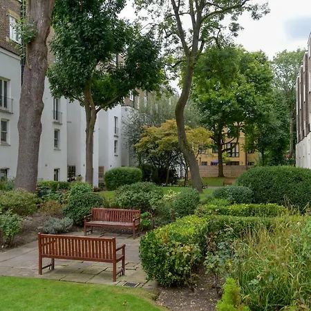 Gloucester Gardens Apartment London
