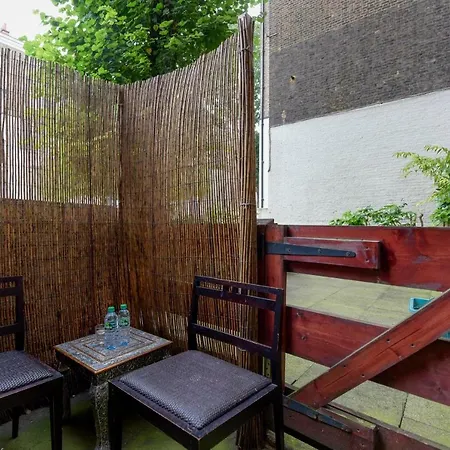Apartment Gloucester Gardens