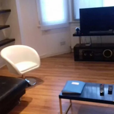 Stylish 1 Bed In Earls Court *