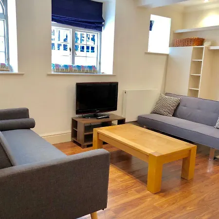 Stylish Apartments In Victoria & Westminster Apartment *