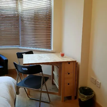 Oak House Apartment *