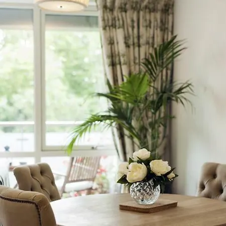 Wyatt Court * London
