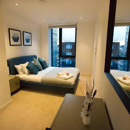 Gigli Luxury Wembley