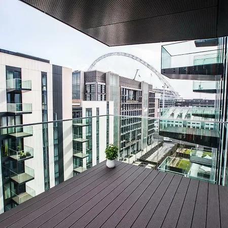 Gigli Luxury Wembley *