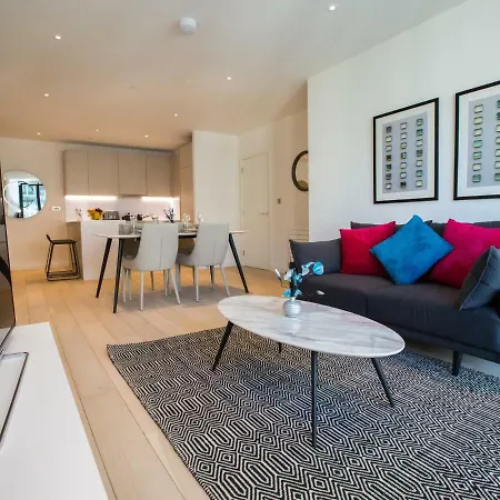 Gigli Luxury Wembley * London