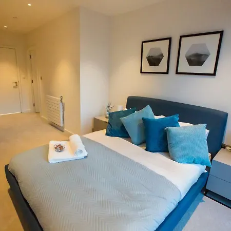 Gigli Luxury Wembley * London