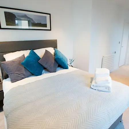 Gigli Luxury Wembley * London