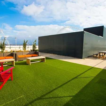 Gigli Luxury Wembley
