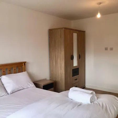 Cabot Guest house 2*