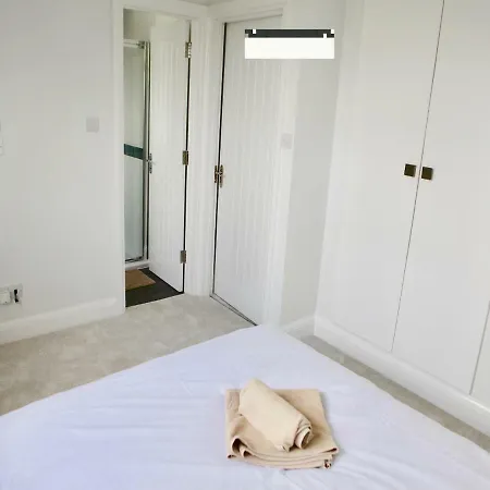 Privatunterkunft Cosy Near Westfield Stratford