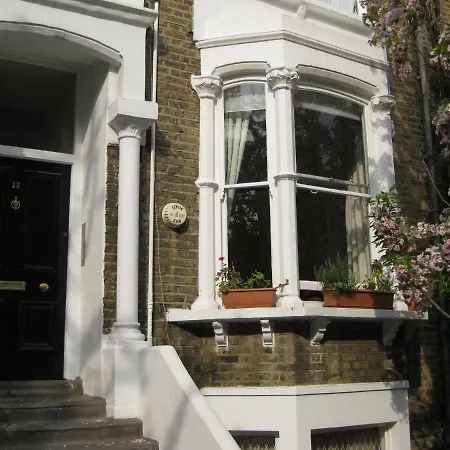 Apartamento Olympia W14 Two-bedroom Londres