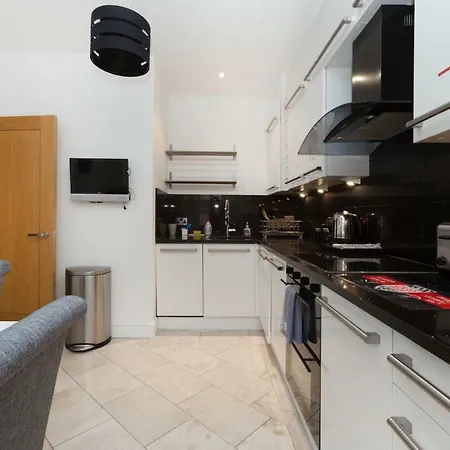 Pimlico Apartment