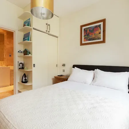Pimlico Apartment