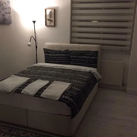 Camden Palace Apartment