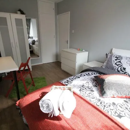 Bethnal Green 3*