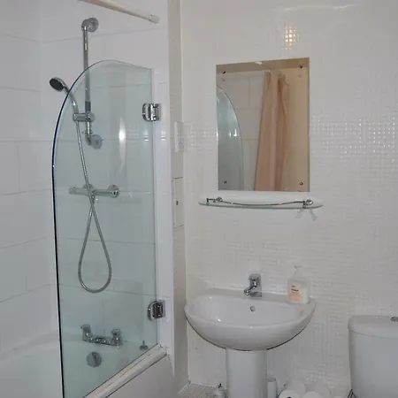 Ebbett Court Apartment *