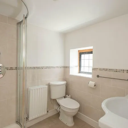 Apartment 83 Downs Hill Beckenham