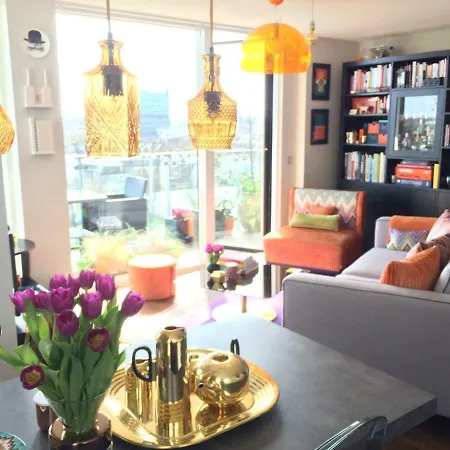Arments Court Bed & Breakfast London