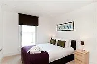 Indescon Square - Serviced Apartmán