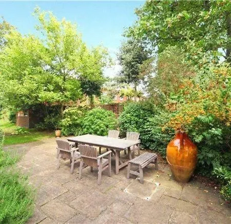 Homestay Dartmouth House London