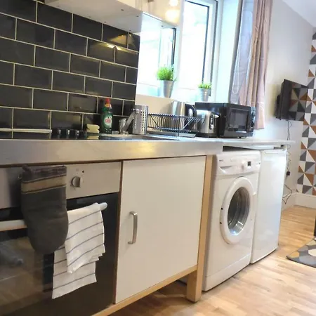 Absolute Battersea Apartment