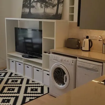 Luxury One Bed Next To Hyde Park Apartamento