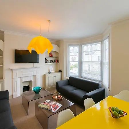 Apartment Yellow Submarine London