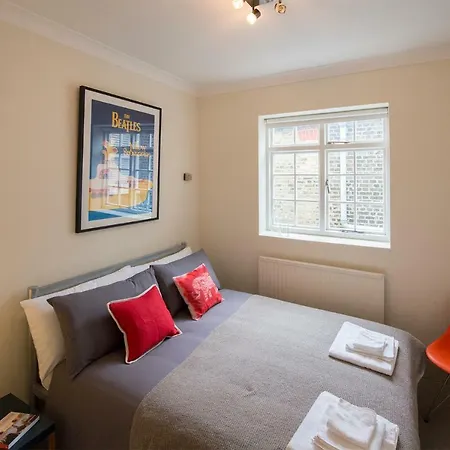 Apartment Yellow Submarine *