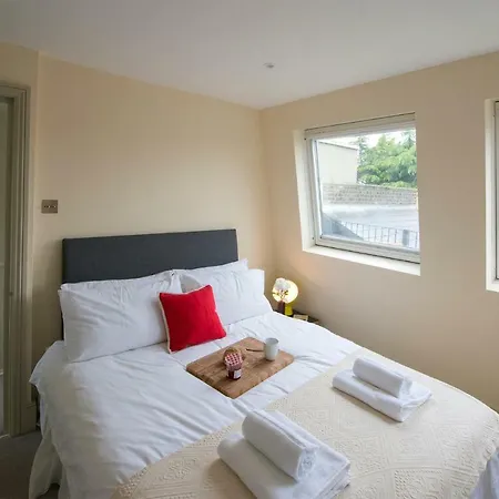Apartment Yellow Submarine London