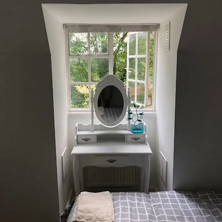 Dartmouth House Homestay