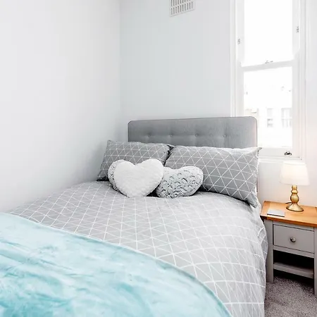 2-bed Notting Hill / Portobello Apartment