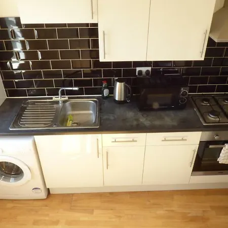 Absolute Battersea Apartment London