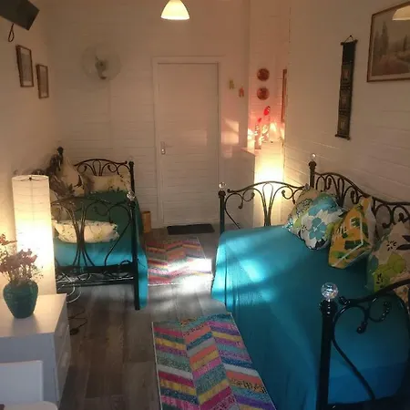 Apartment Private Extension With Bathroom And Kitchen