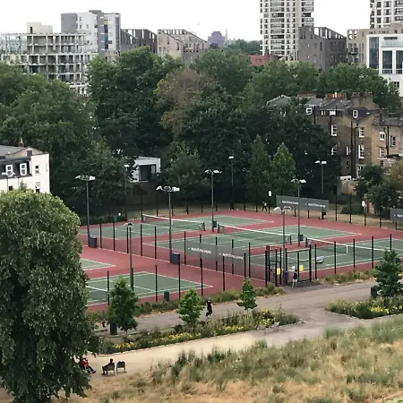 Bed & Breakfast Arments Court London