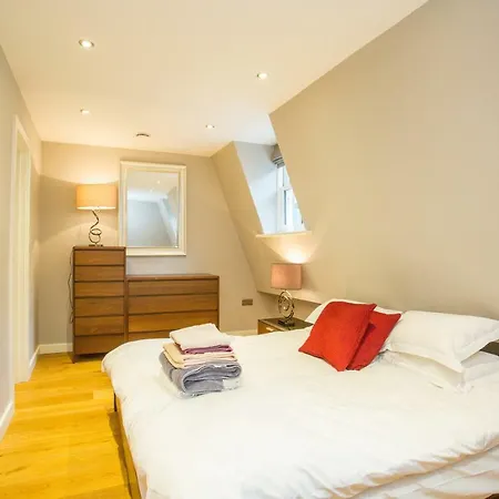 Apartment The Escalier Mews - Bright 3bdr *