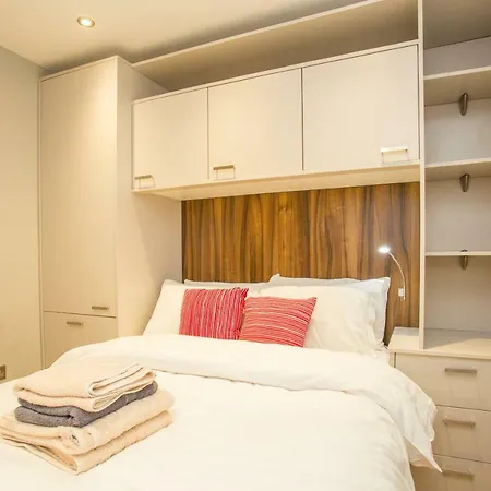 The Escalier Mews - Bright 3bdr * London