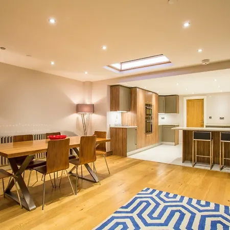 Apartment The Escalier Mews - Bright 3bdr London