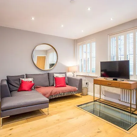 Apartment The Escalier Mews - Bright 3bdr *