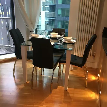 Apartment 41 Millharbour *