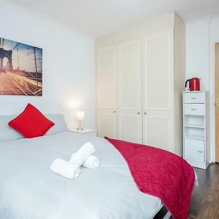 Donatello Tower Bridge Pensjonat 3*