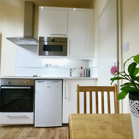 Ostello Accommodation London *