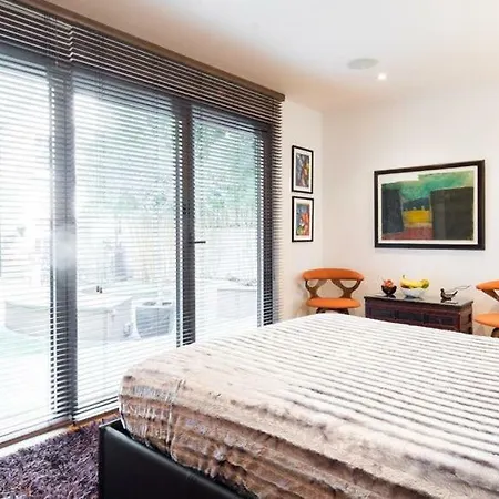 Guest house Romantic In Notting Hill 5*
