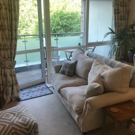 Apartment Wyatt Court London