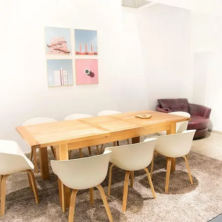 The Holborn Lights - Modern 3Bdr Home With Rooftop Terrace & Garage Holiday home London