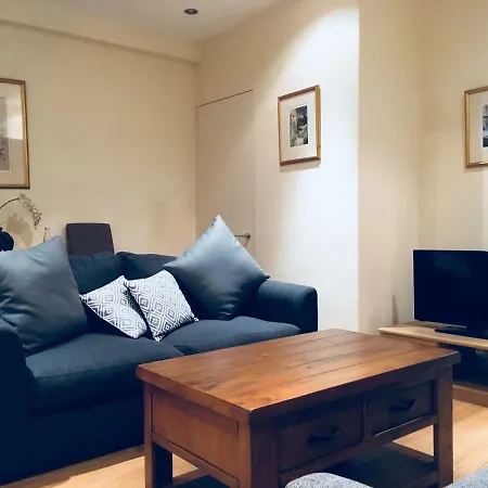 Large 2 Bedroom 2 Bathroom In Westminster London