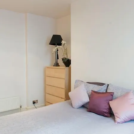 Apartment Large 2 Bedroom 2 Bathroom In Westminster London