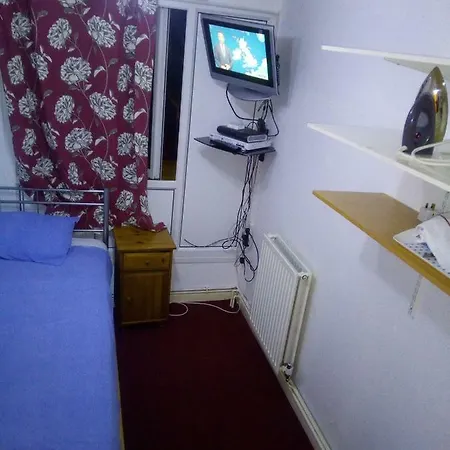 Private Cosy Roomz Homestay